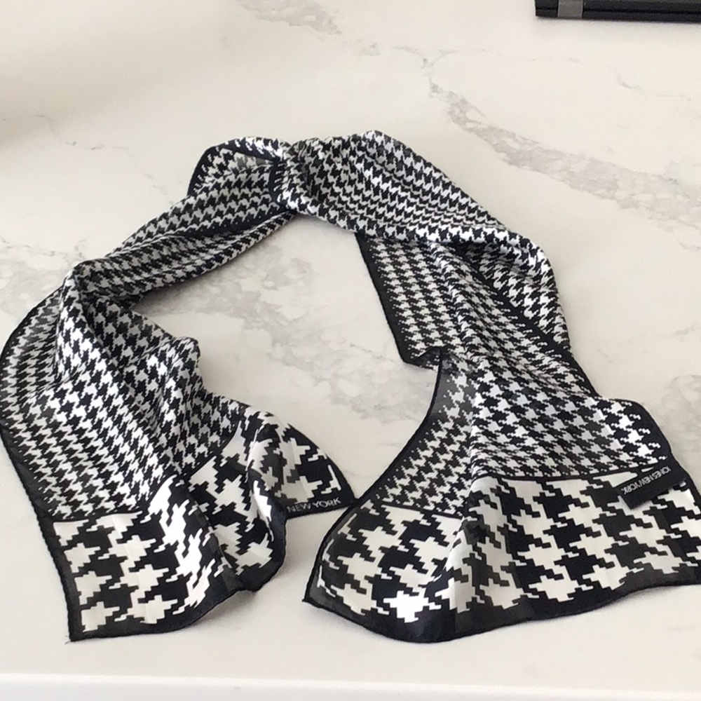 Jones New York 100% Silk Scarf